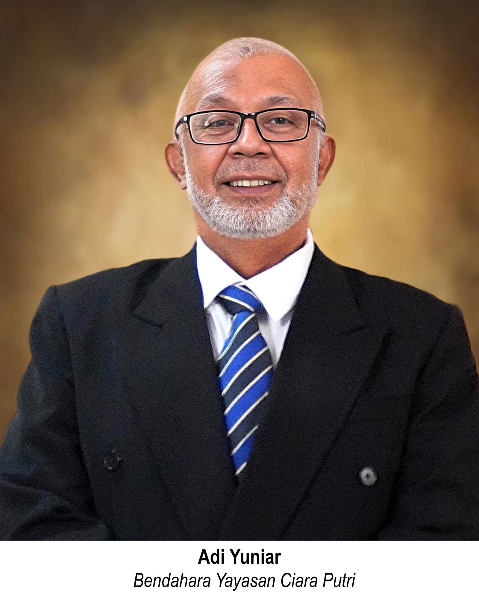 Adi Yuniar - Kepala Divisi Keuangan Yayasan Ciara Putri Universitas UMMI Bogor